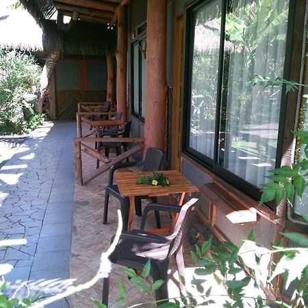 Hotel Manavai Hanga Roa Exterior photo