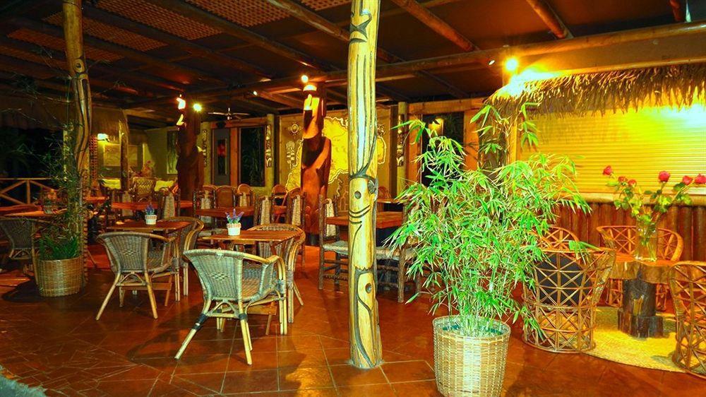 Hotel Manavai Hanga Roa Exterior photo