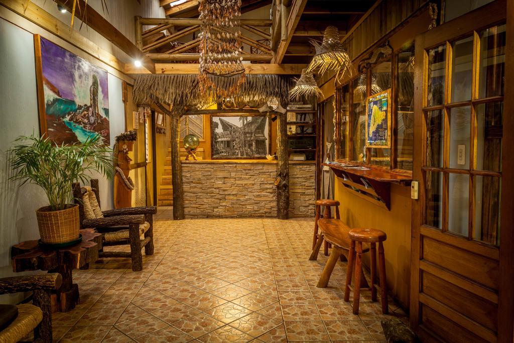 Hotel Manavai Hanga Roa Exterior photo